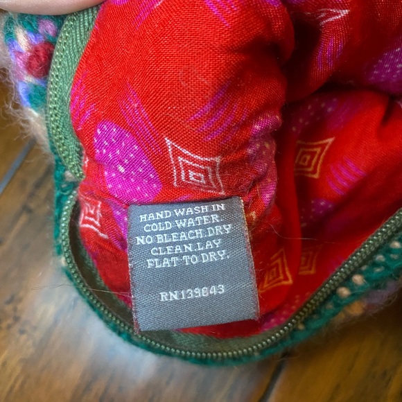 Lucette Collection French Knot zip pouch 100% wool Dream rainbow zip bag - Picture 6 of 8